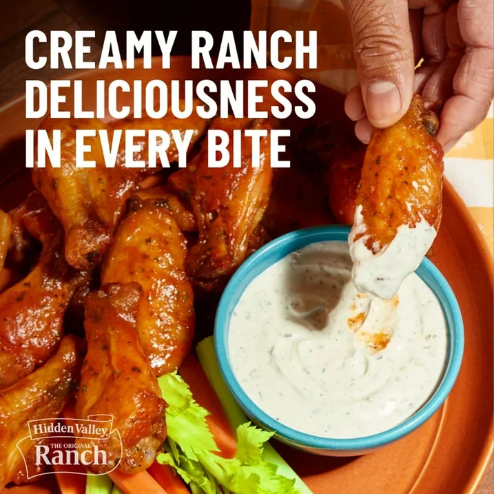 Hidden Valley Gluten Free Spicy Ranch Salad Dressing and Topping 16oz (473ml) - Image 3