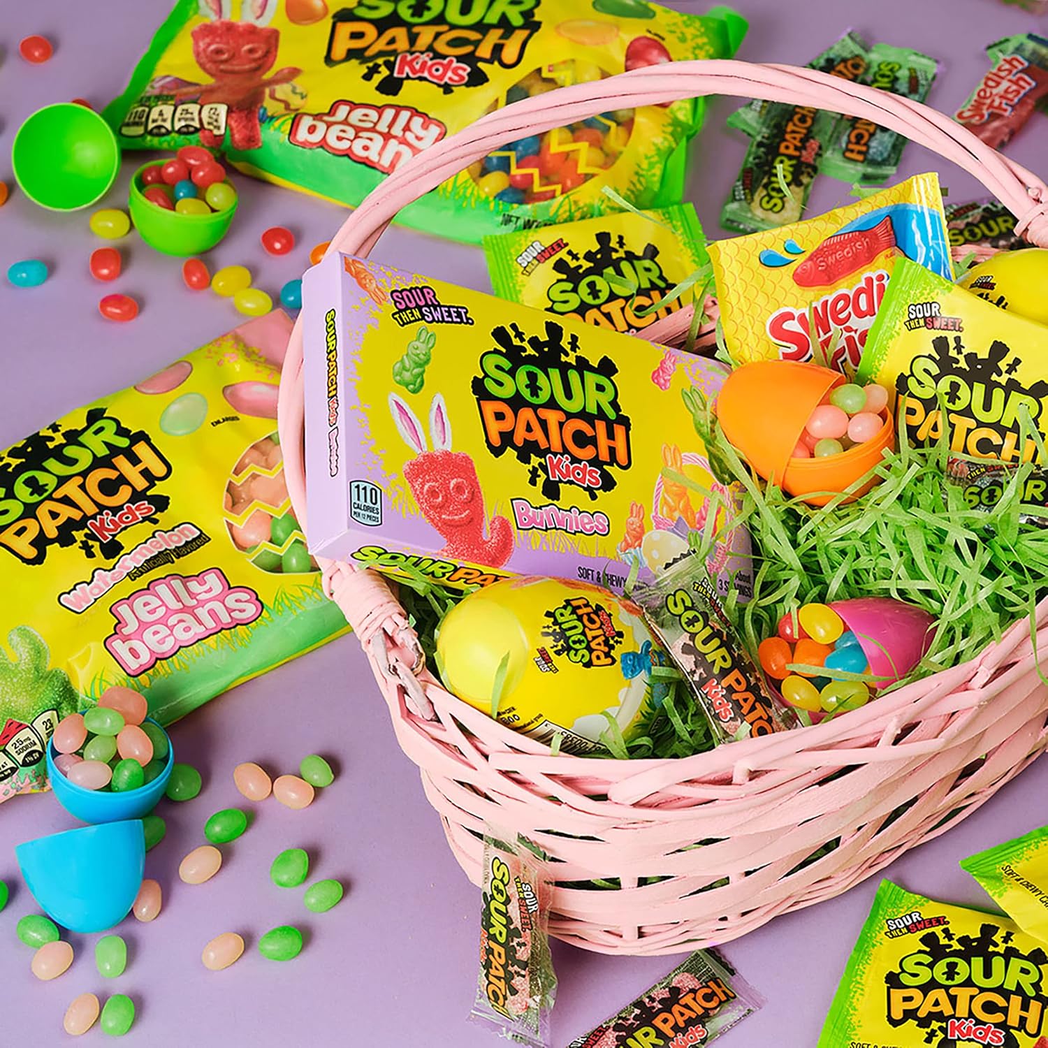 SOUR PATCH KIDS Bunnies Soft & Chewy Easter Candy Theater Box 3oz (85g) - Image 4