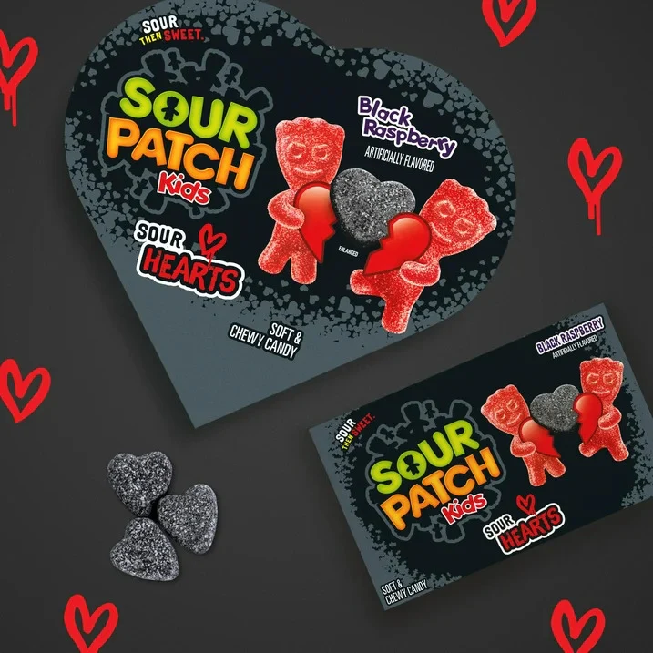 SOUR PATCH KIDS Sour Hearts Black Raspberry Soft & Chewy Candy, Valentines Candy 3.08oz (87g) - Image 4